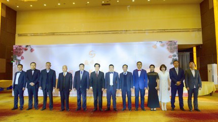  巍雅斯名表眼鏡有限公司2019年終總結(jié)暨頒獎晚會圓滿落幕！